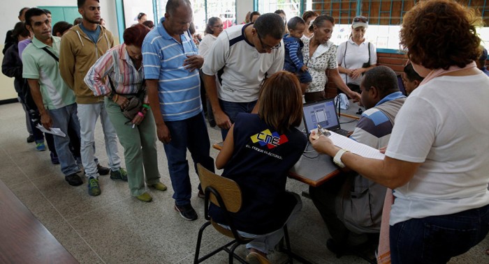 Si recolección de 20% falla en un estado, no habrá referendo revocatorio en Venezuela